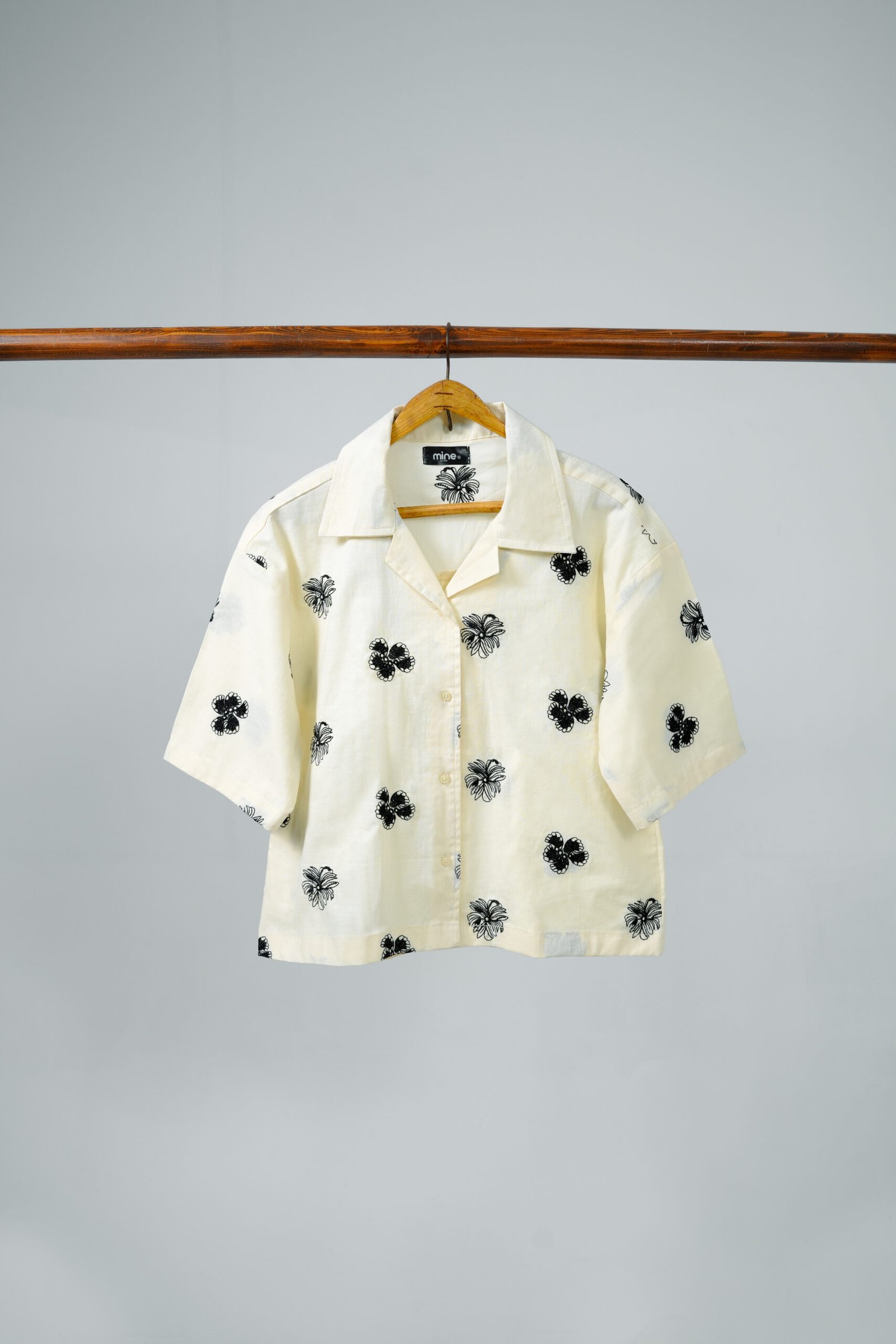 Ivory embroidered cropped shirt for women – Minefits Pakistan